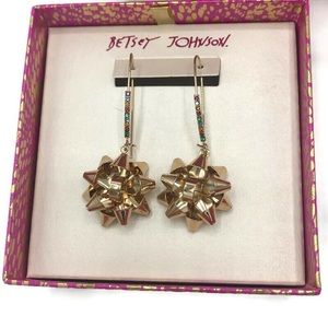 Get ready for the holidays!! Gold Bow Earrings w/ Rhinestones NWT